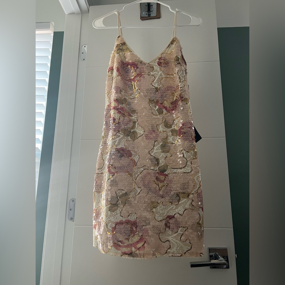 LuLu’s Cream Sequin Floral Lace Mini Shift Dress - XS